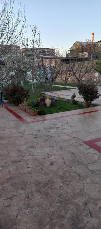 فندق Bonjour House يريفان المظهر الخارجي الصورة